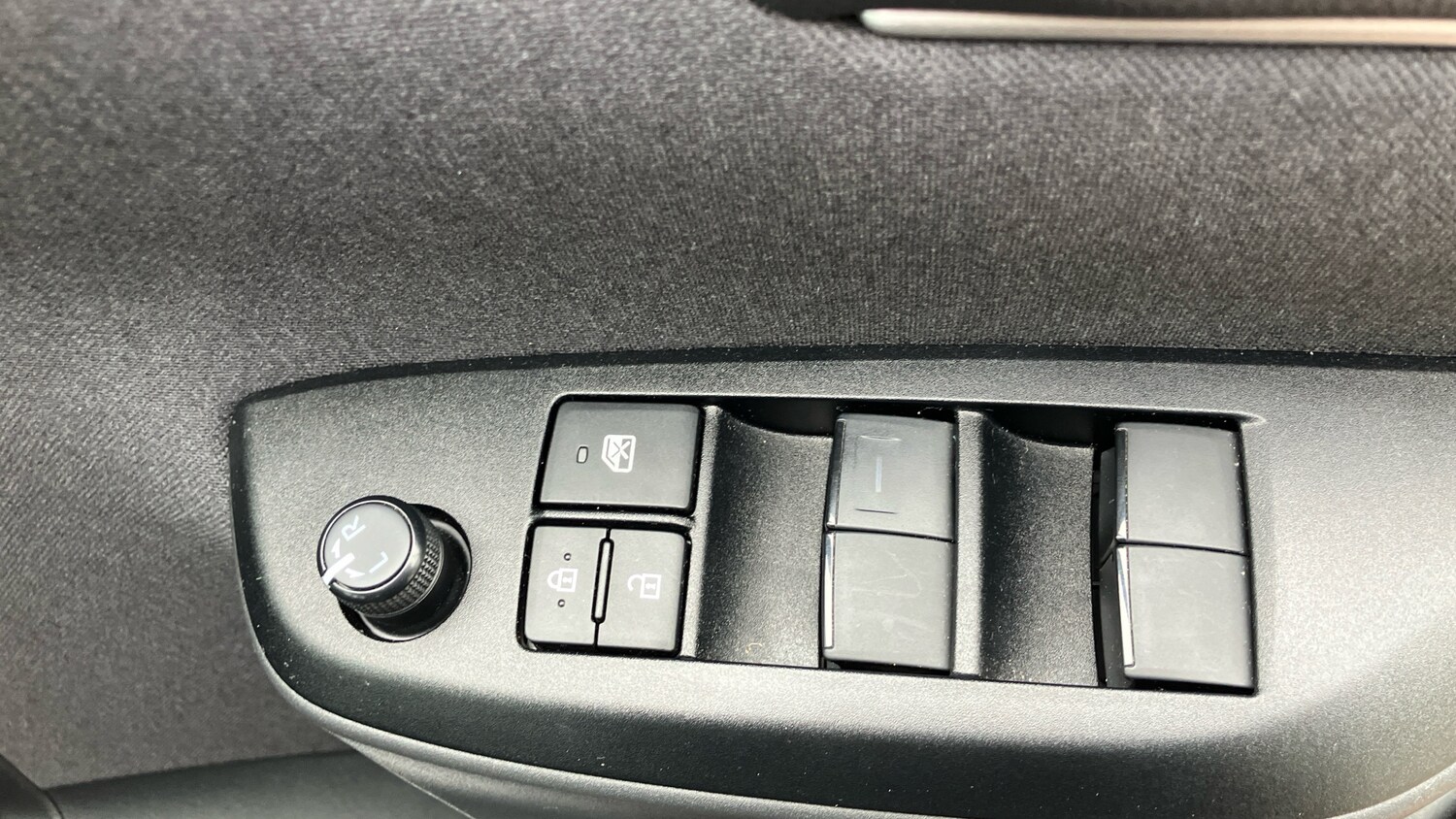 Used Toyota Yaris Cross 2025 for sale - 78149836: Photo 30