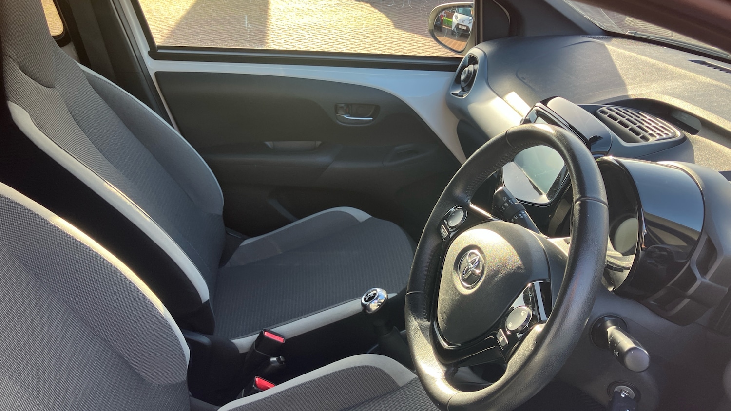 Used Toyota AYGO 2021 for sale - 77998237: Photo 11
