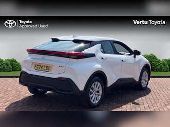 Used Toyota C-HR 2024 for sale - 78802103: Photo