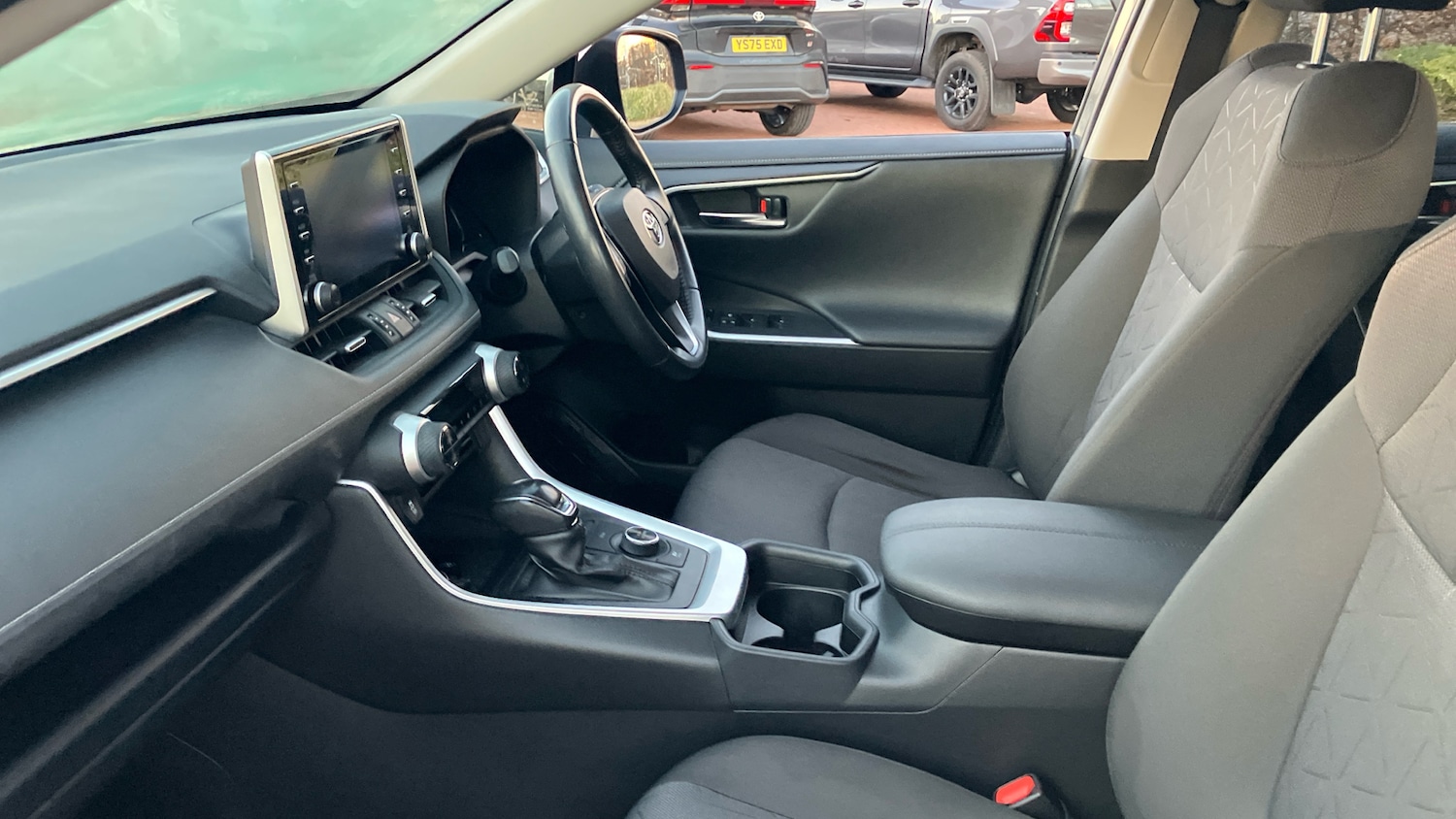 Used Toyota RAV4 2020 for sale - 76652220: Photo 10