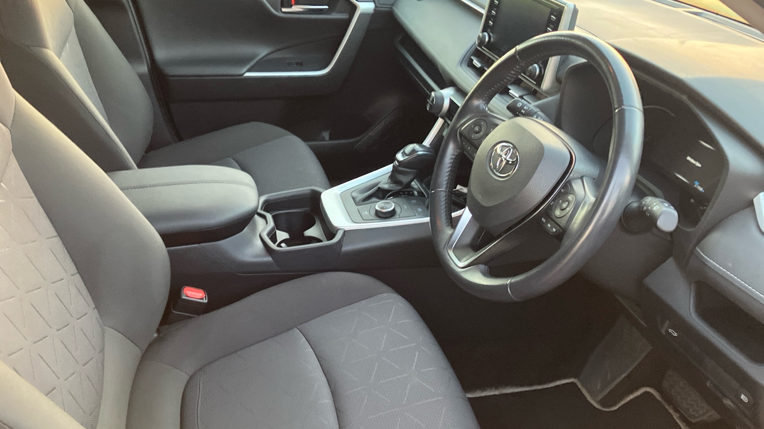 Used Toyota RAV4 2020 for sale - 76652220: Photo 11