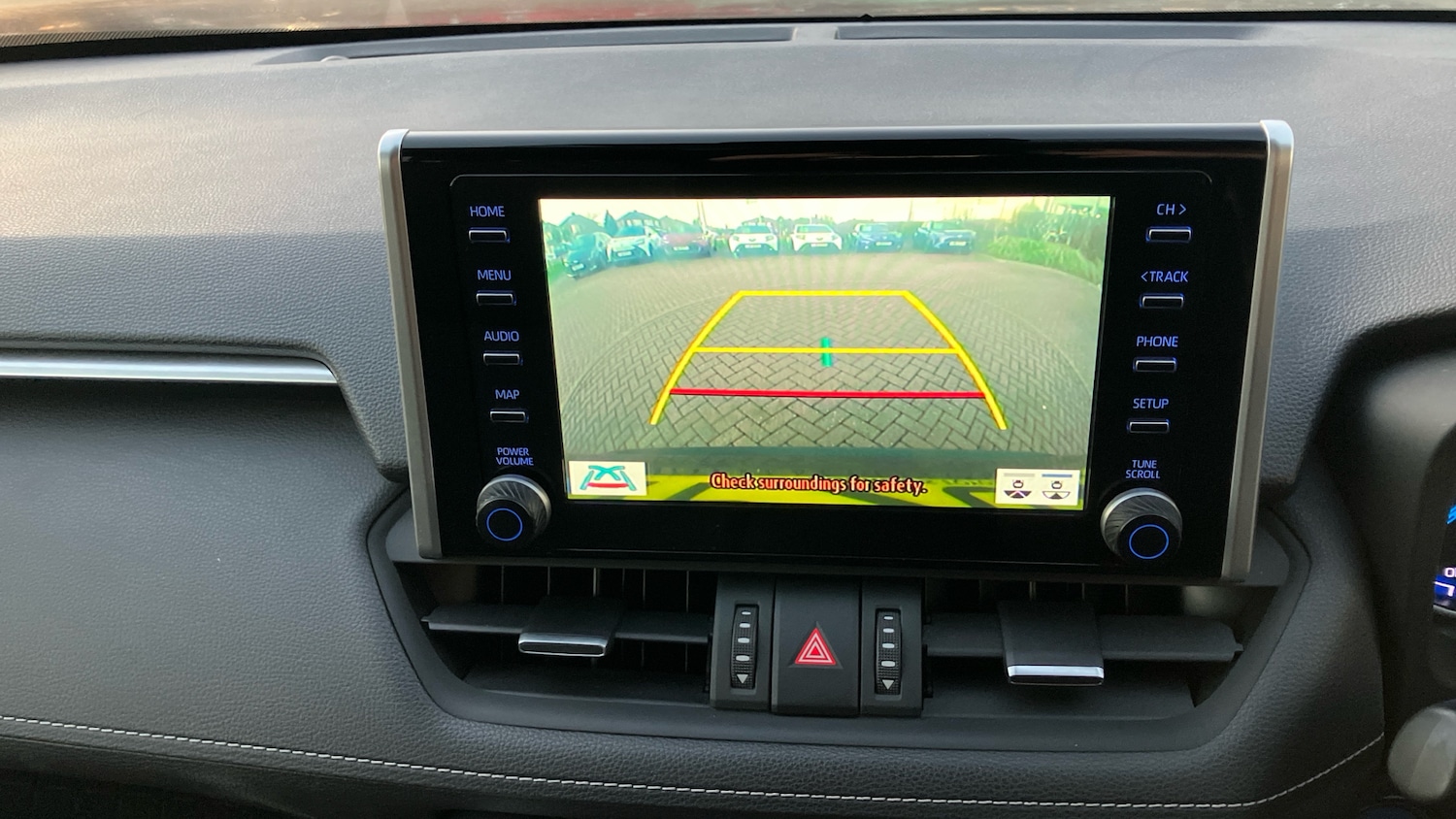 Used Toyota RAV4 2020 for sale - 76652220: Photo 27