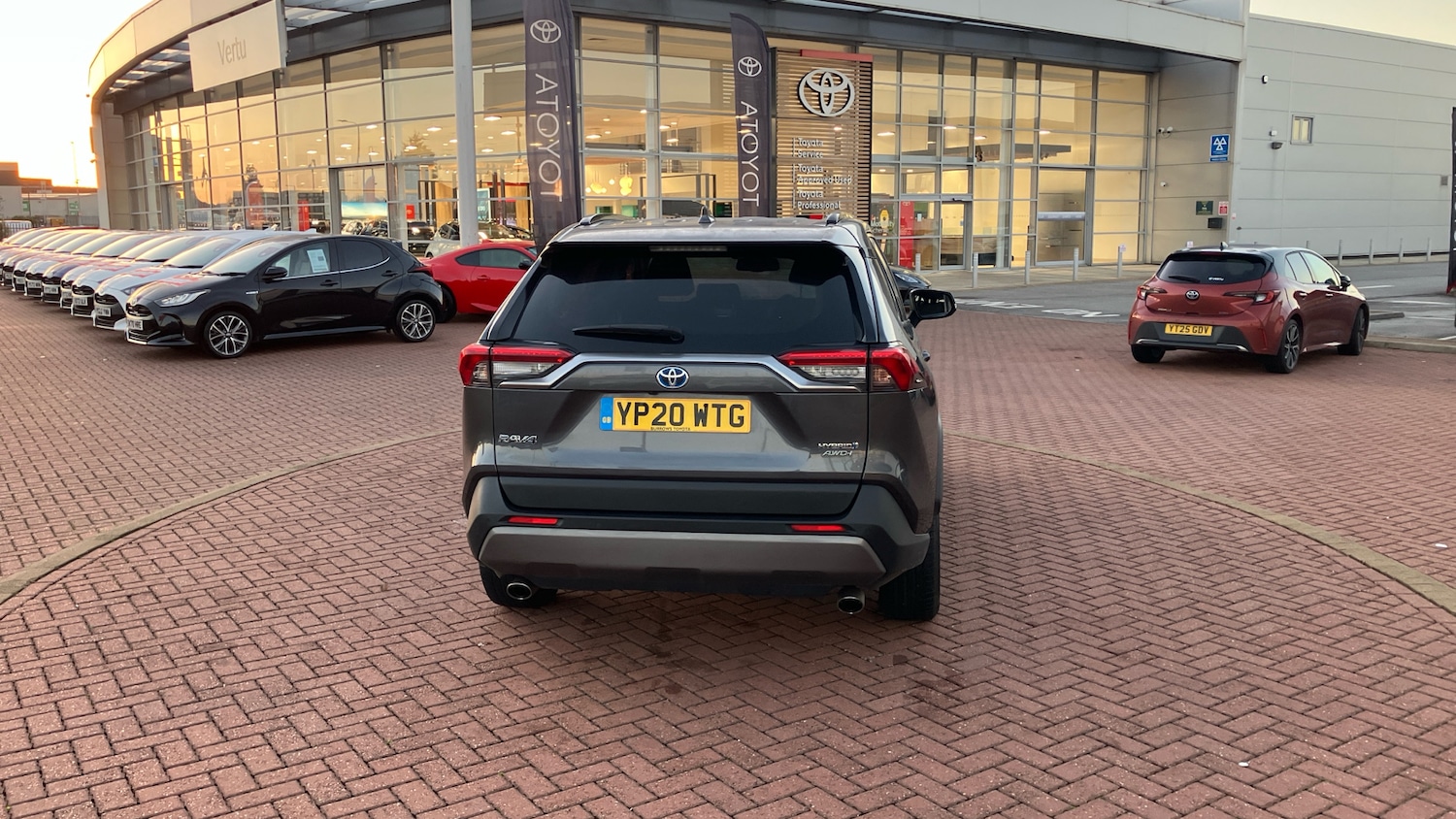 Used Toyota RAV4 2020 for sale - 76652220: Photo 32