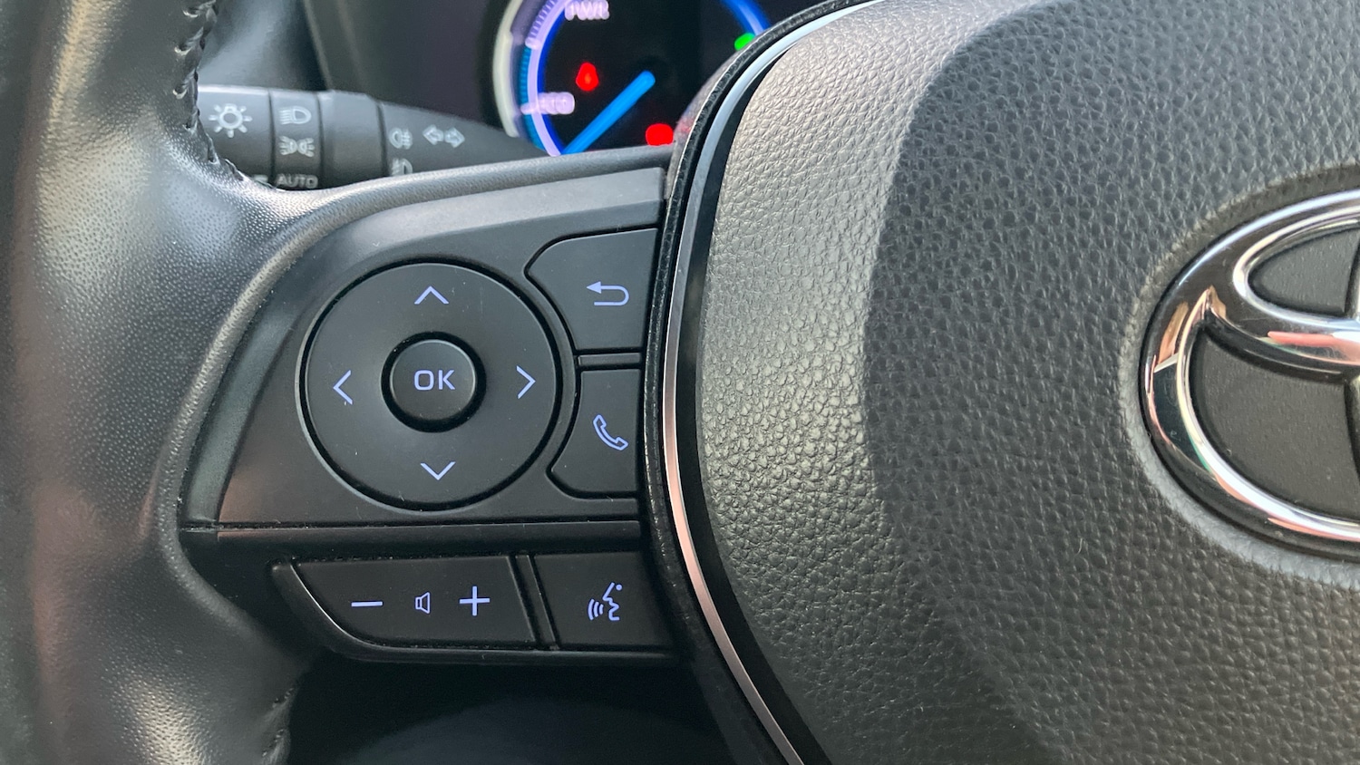 Used Toyota RAV4 2020 for sale - 76652220: Photo 37