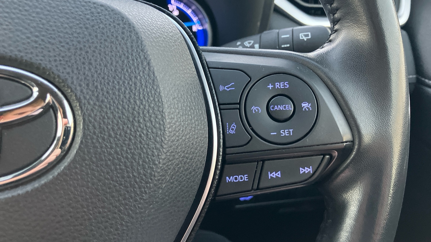 Used Toyota RAV4 2020 for sale - 76652220: Photo 43