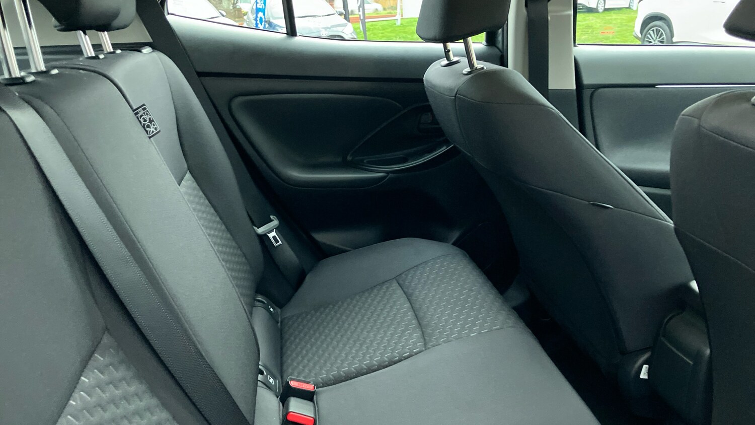 Used Toyota Yaris Cross 2024 for sale - 77901473: Photo 12