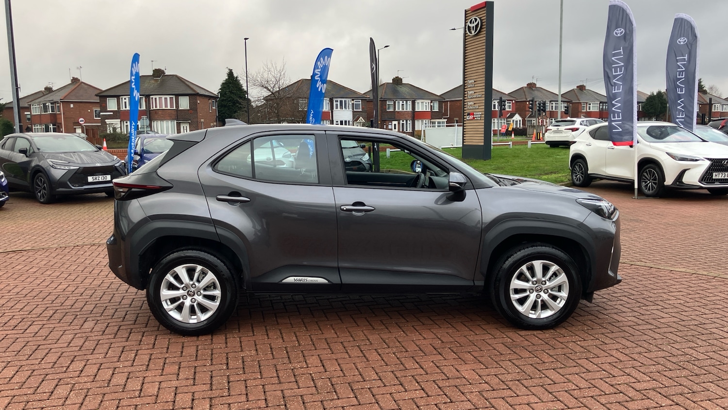 Used Toyota Yaris Cross 2024 for sale - 77901473: Photo 16