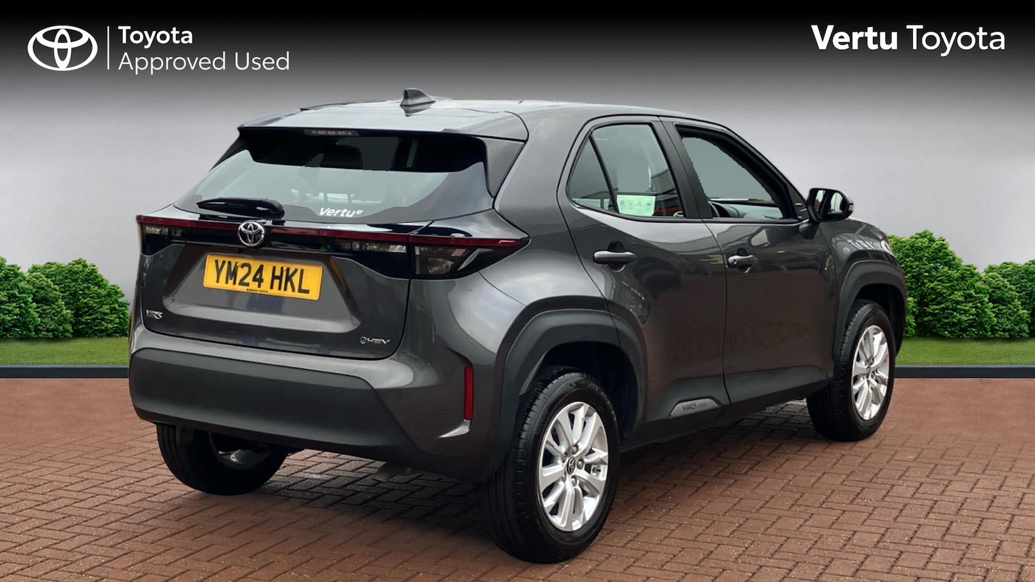 Used Toyota Yaris Cross 2024 for sale - 77901473: Photo 2