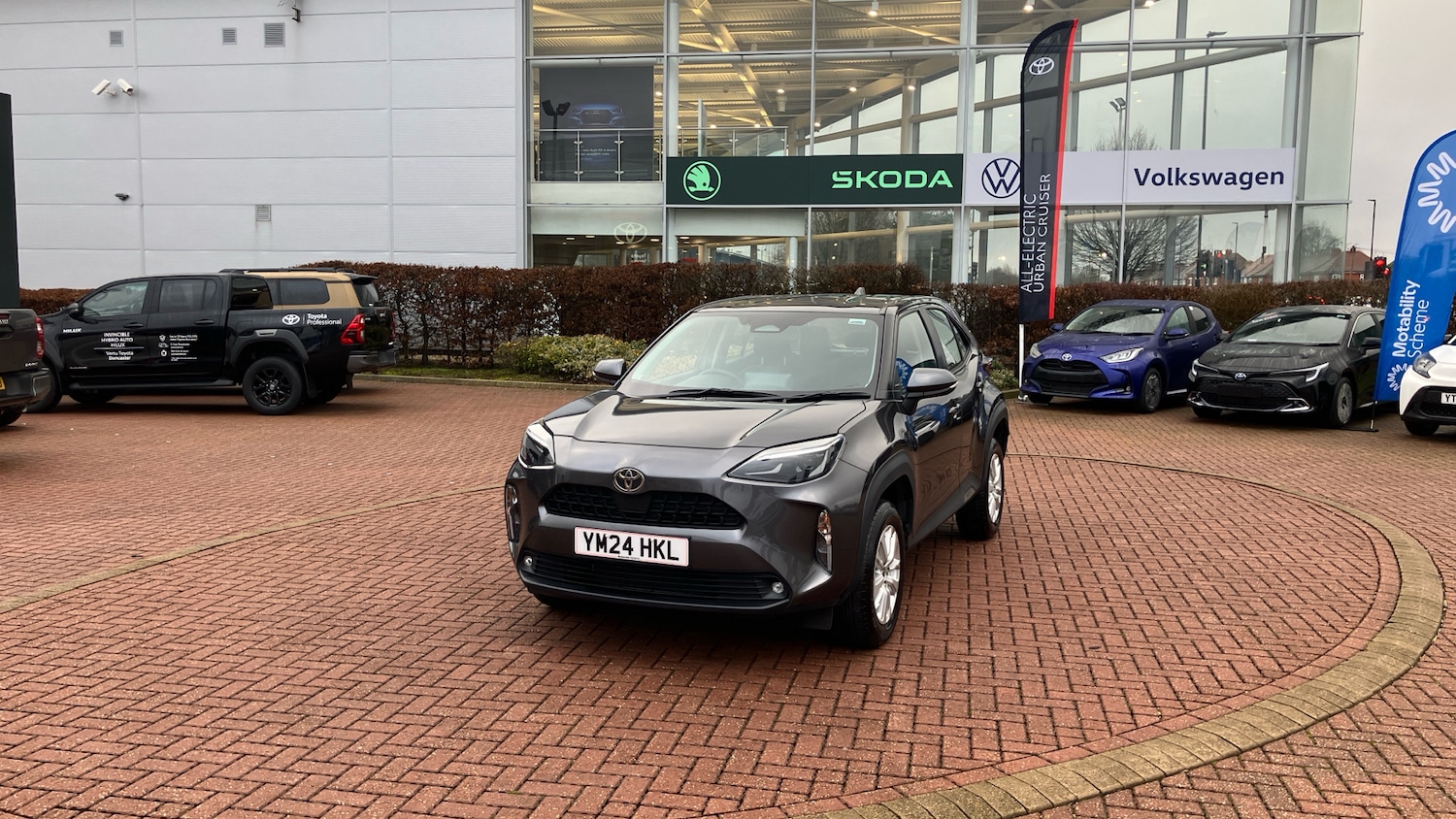 Used Toyota Yaris Cross 2024 for sale - 77901473: Photo 24