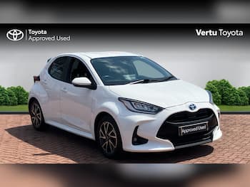 Used Toyota Yaris 2023 for sale - 79674701: Photo