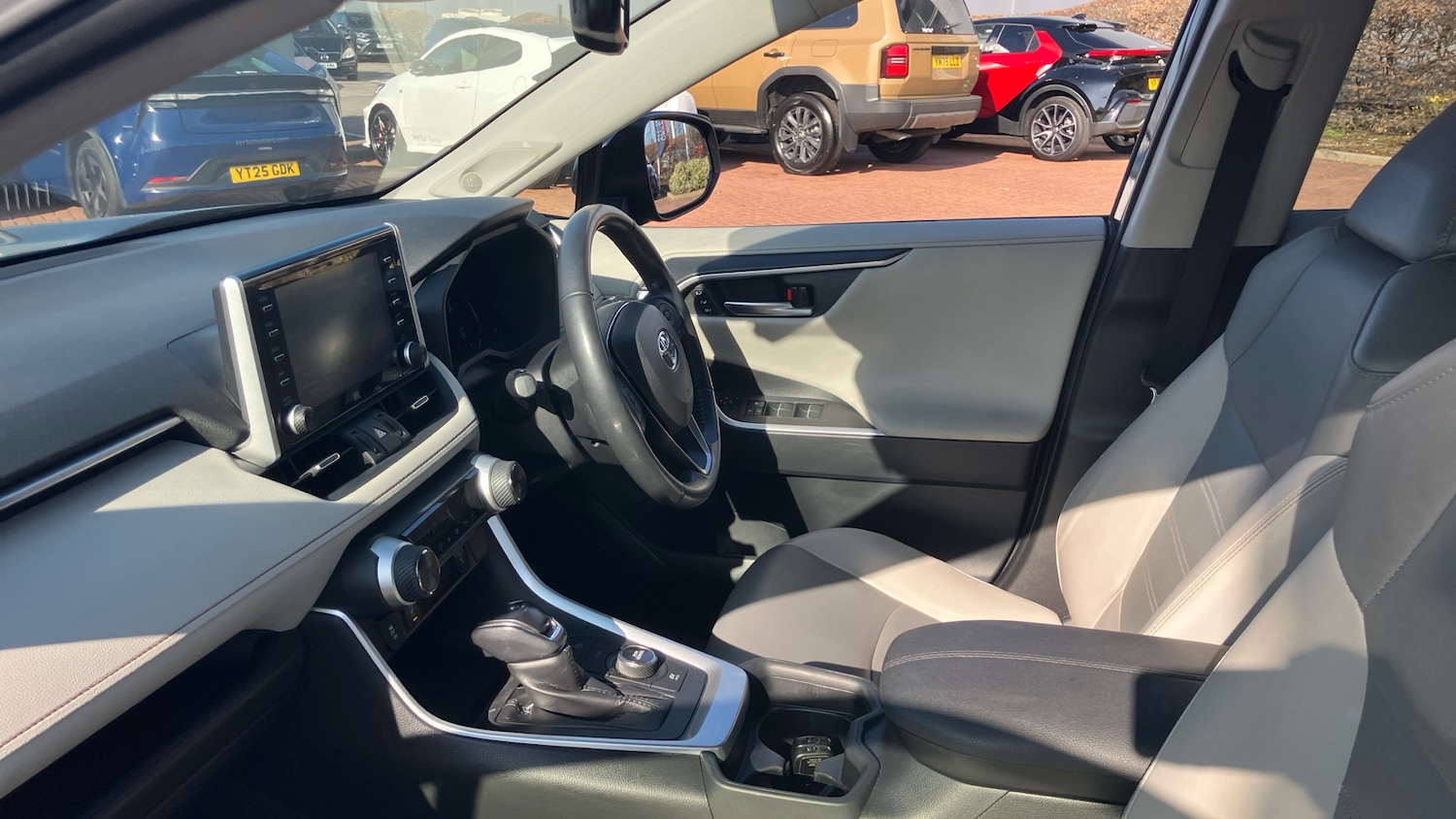 Used Toyota RAV4 2020 for sale - 77804362: Photo 10