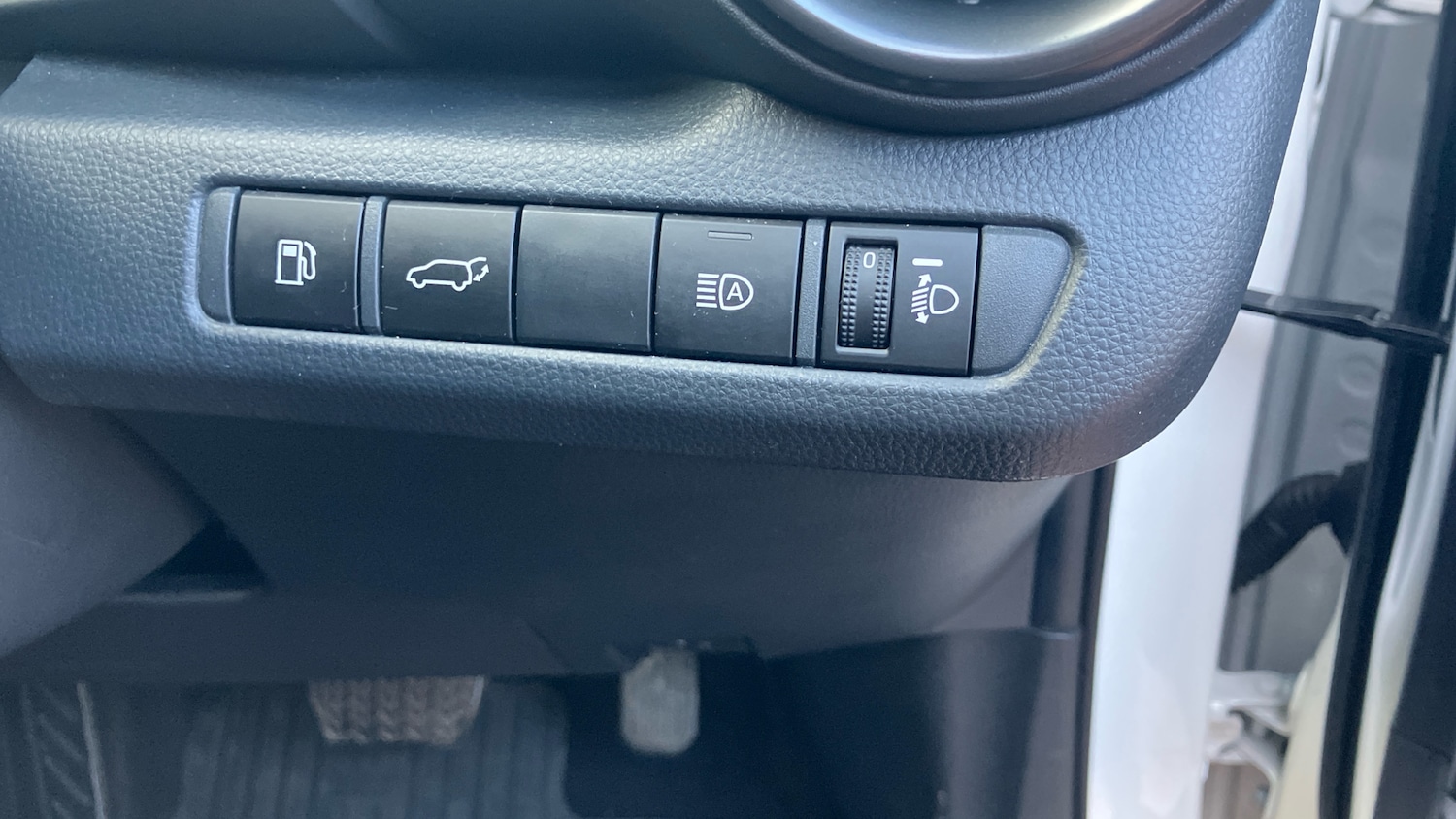 Used Toyota C-HR 2025 for sale - 77354226: Photo 41