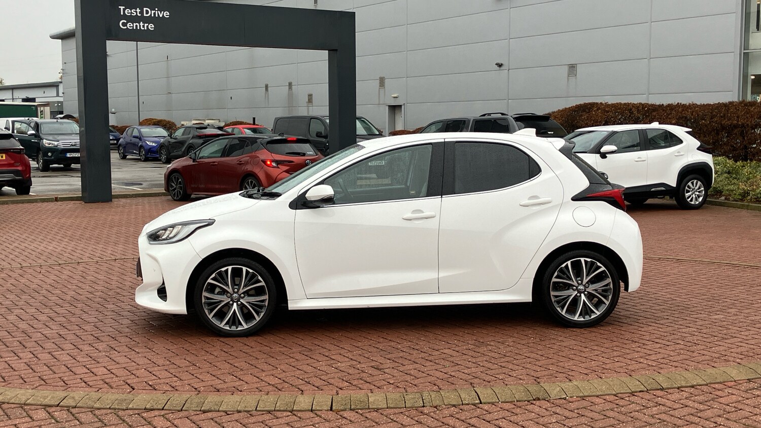 Used Toyota Yaris 2023 for sale - 76557285: Photo 17