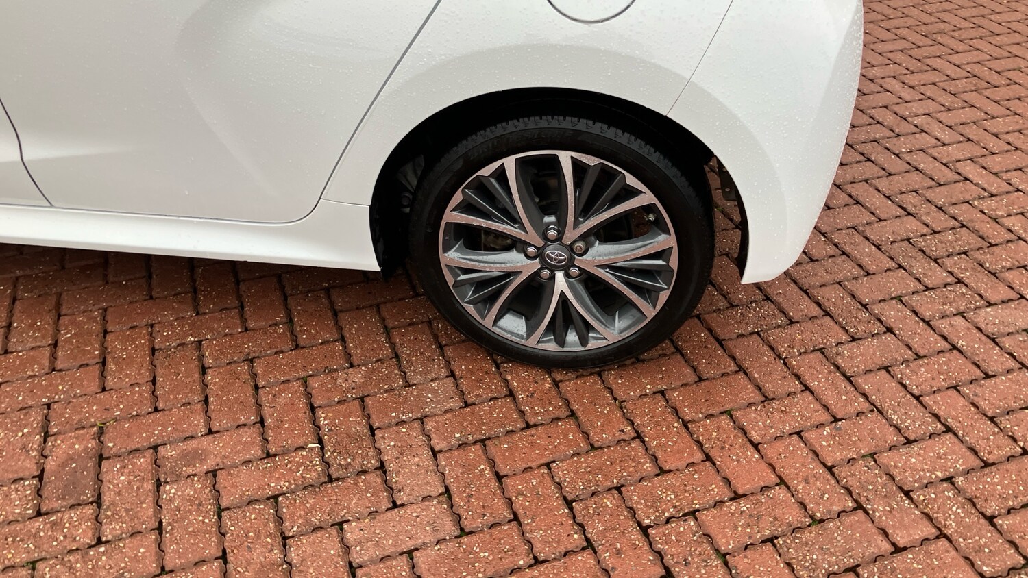 Used Toyota Yaris 2023 for sale - 76557285: Photo 33