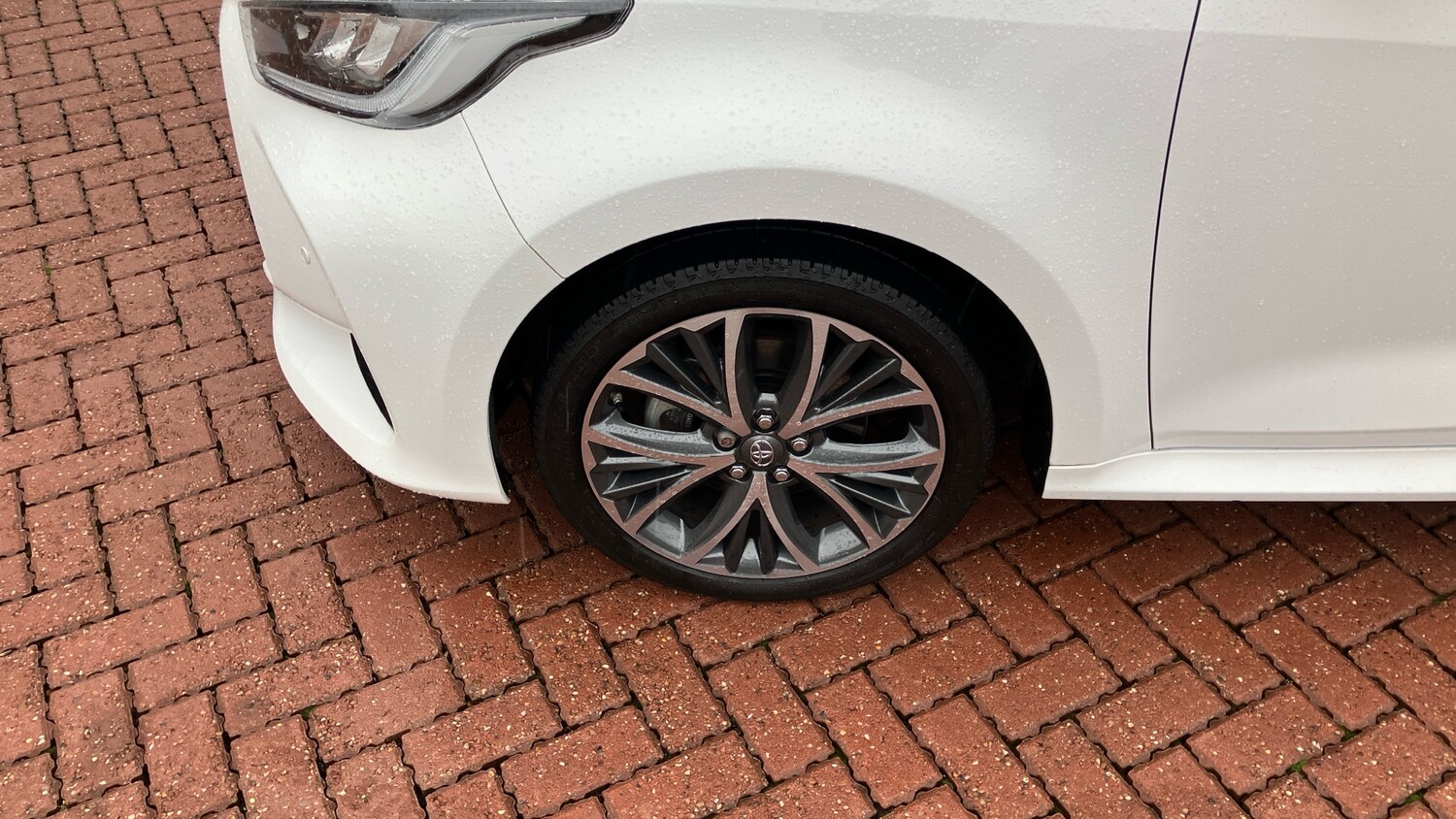 Used Toyota Yaris 2023 for sale - 76557285: Photo 34