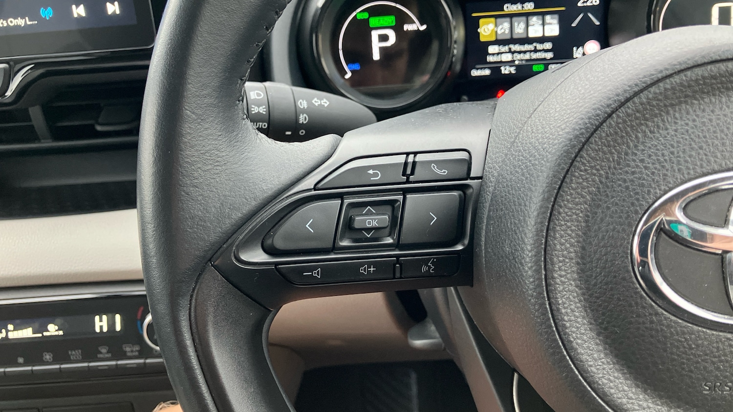 Used Toyota Yaris 2023 for sale - 76557285: Photo 38