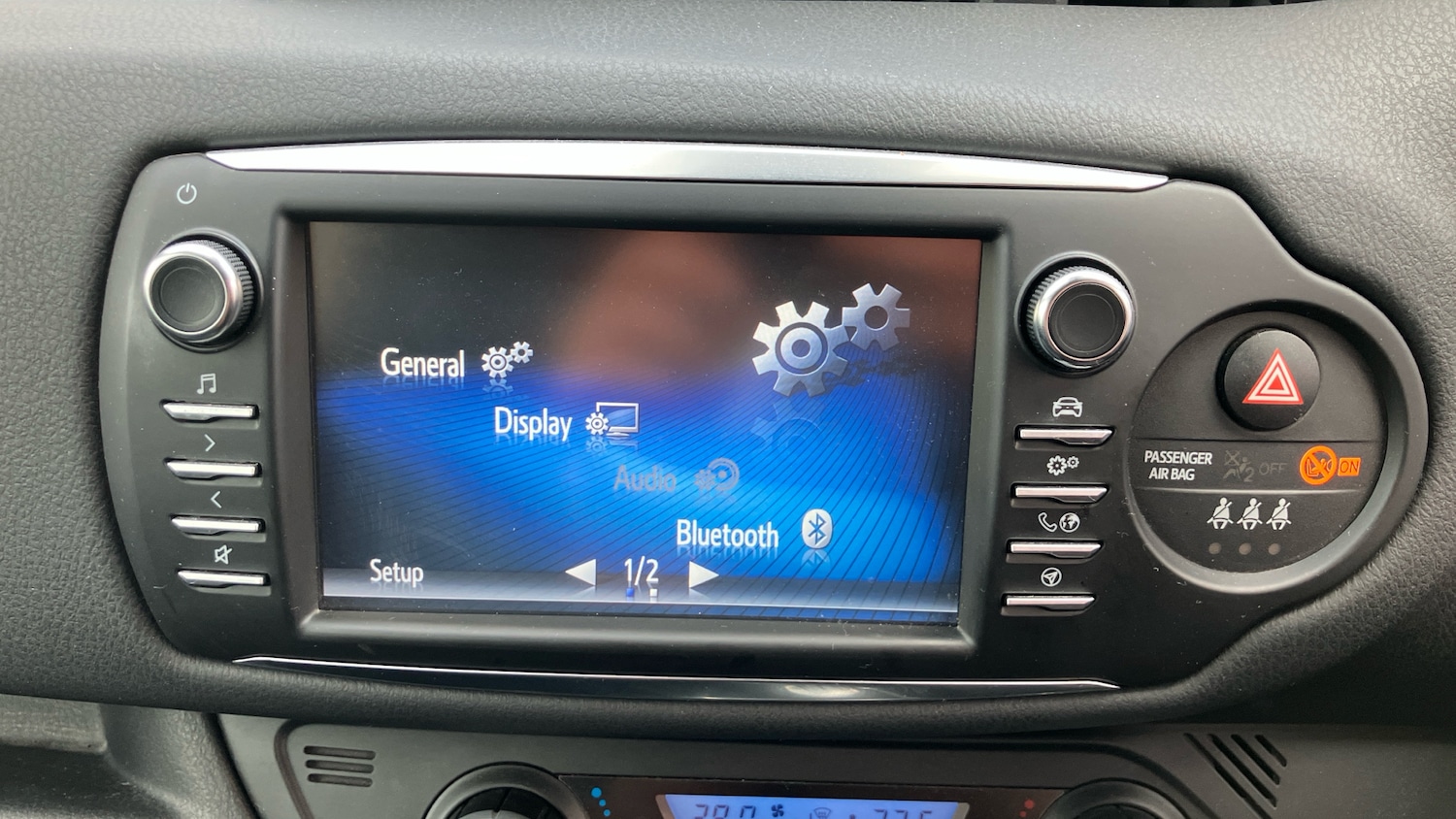Used Toyota Yaris 2019 for sale - 76340967: Photo 24