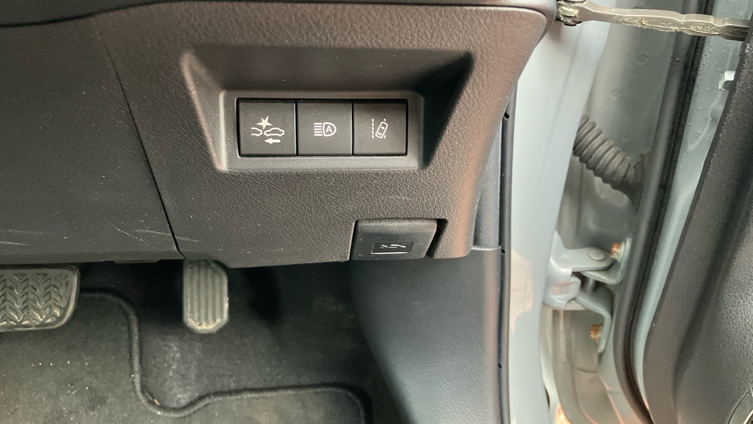 Used Toyota Yaris 2019 for sale - 76340967: Photo 41