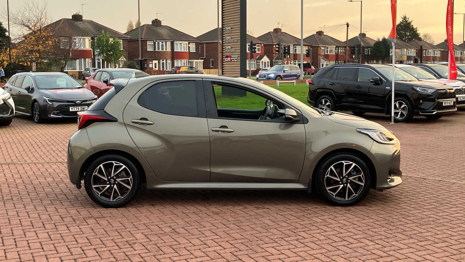 Used Toyota Yaris 2023 for sale - 76547583: Photo 16