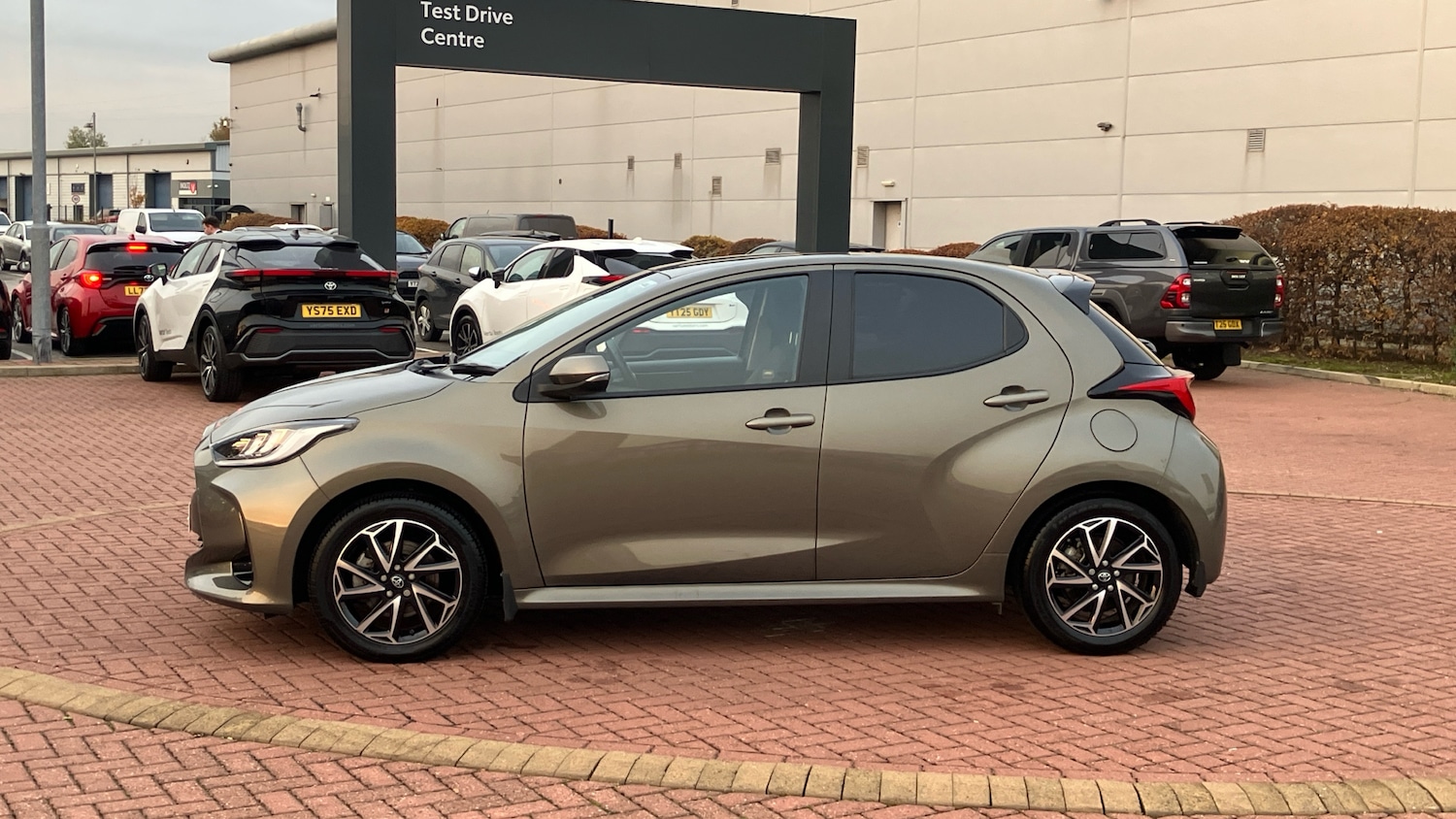 Used Toyota Yaris 2023 for sale - 76547583: Photo 17