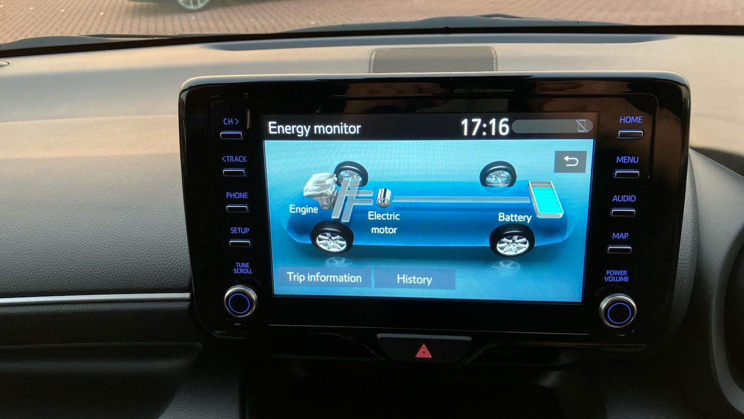 Used Toyota Yaris 2023 for sale - 76547583: Photo 24