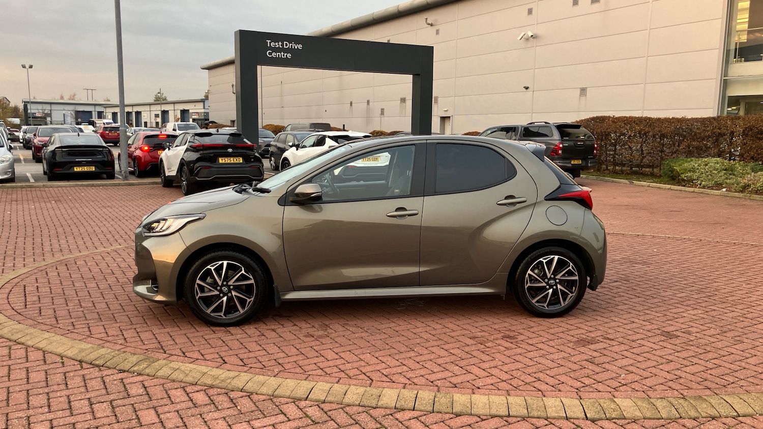 Used Toyota Yaris 2023 for sale - 76547583: Photo 29