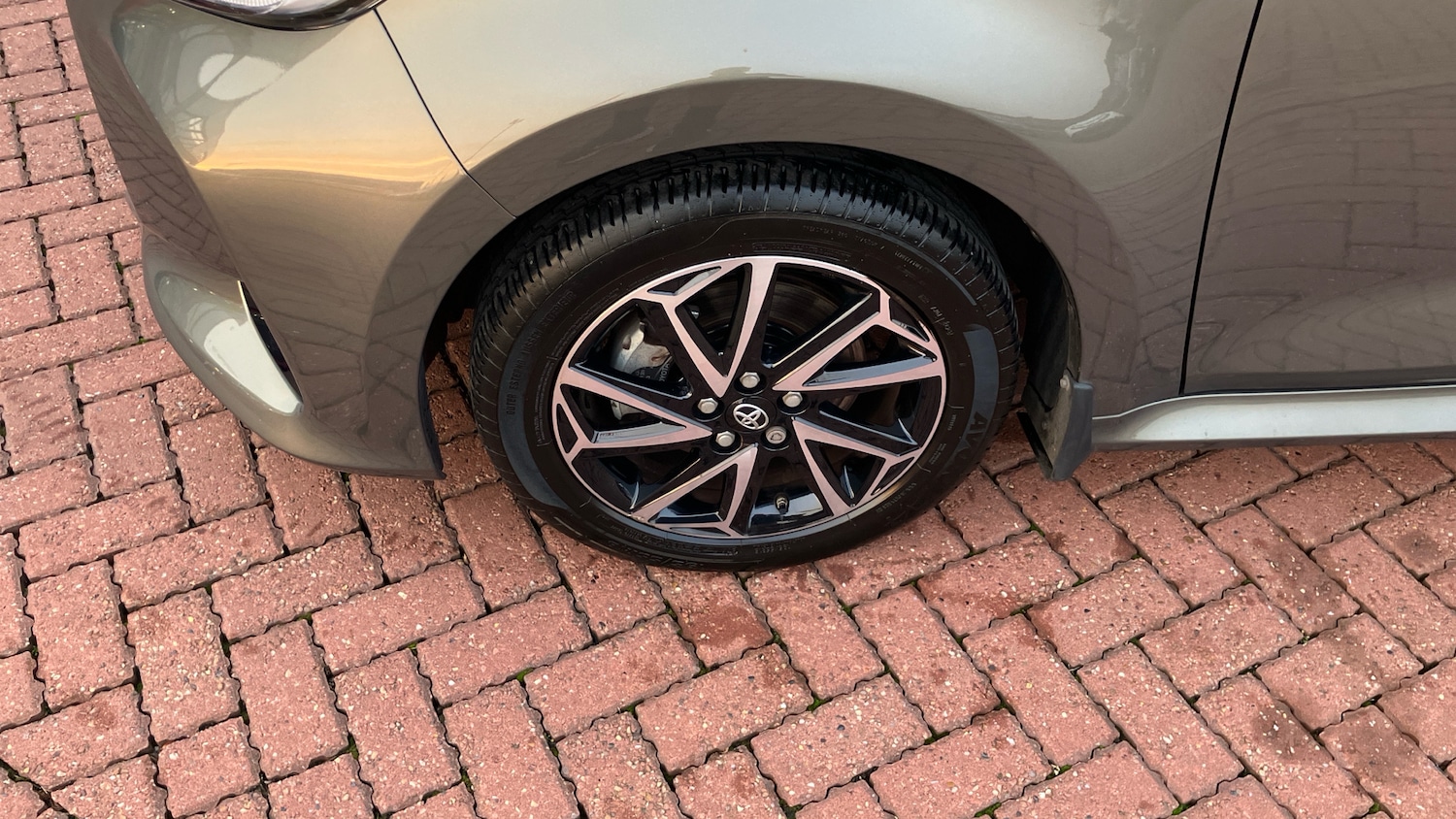 Used Toyota Yaris 2023 for sale - 76547583: Photo 36