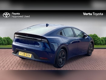 Used Toyota Prius 2025 for sale - 76907679: Photo