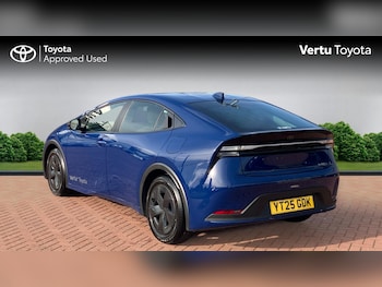 Used Toyota Prius 2025 for sale - 76907679: Photo