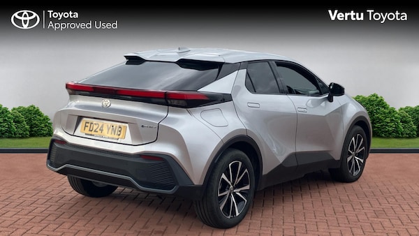 Used Toyota C-HR 2024 for sale - 76209197: Photo 2