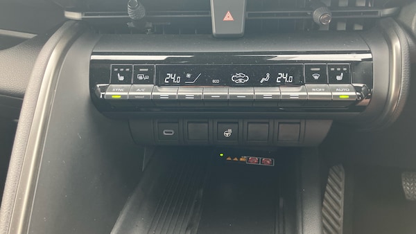 Used Toyota C-HR 2024 for sale - 76209197: Photo 45