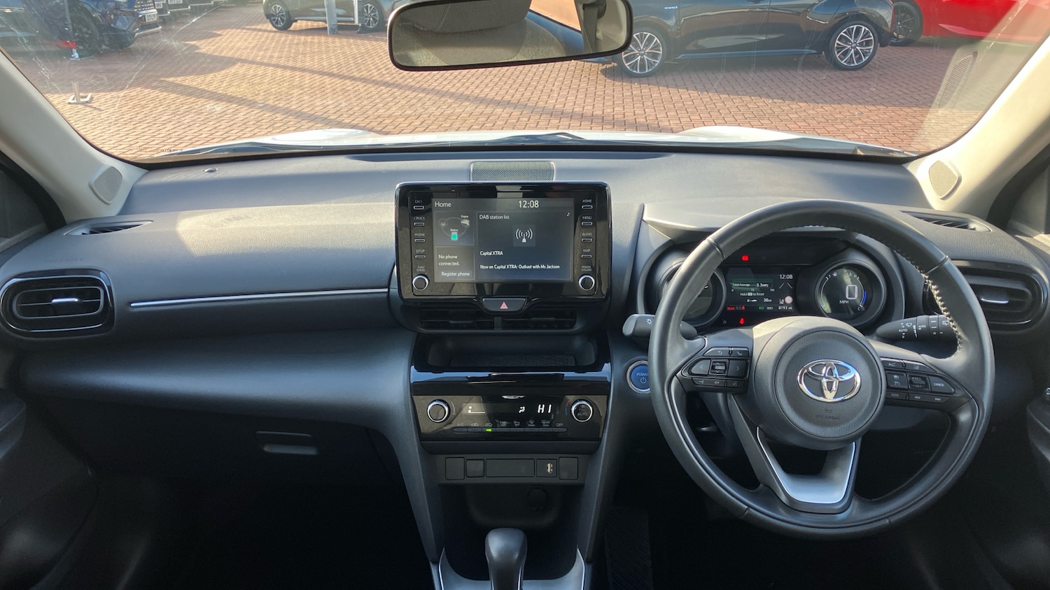 Used Toyota Yaris Cross 2023 for sale - 76612505: Photo 5