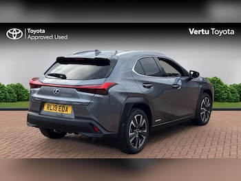 Used Lexus UX 2019 for sale - 77746522: Photo