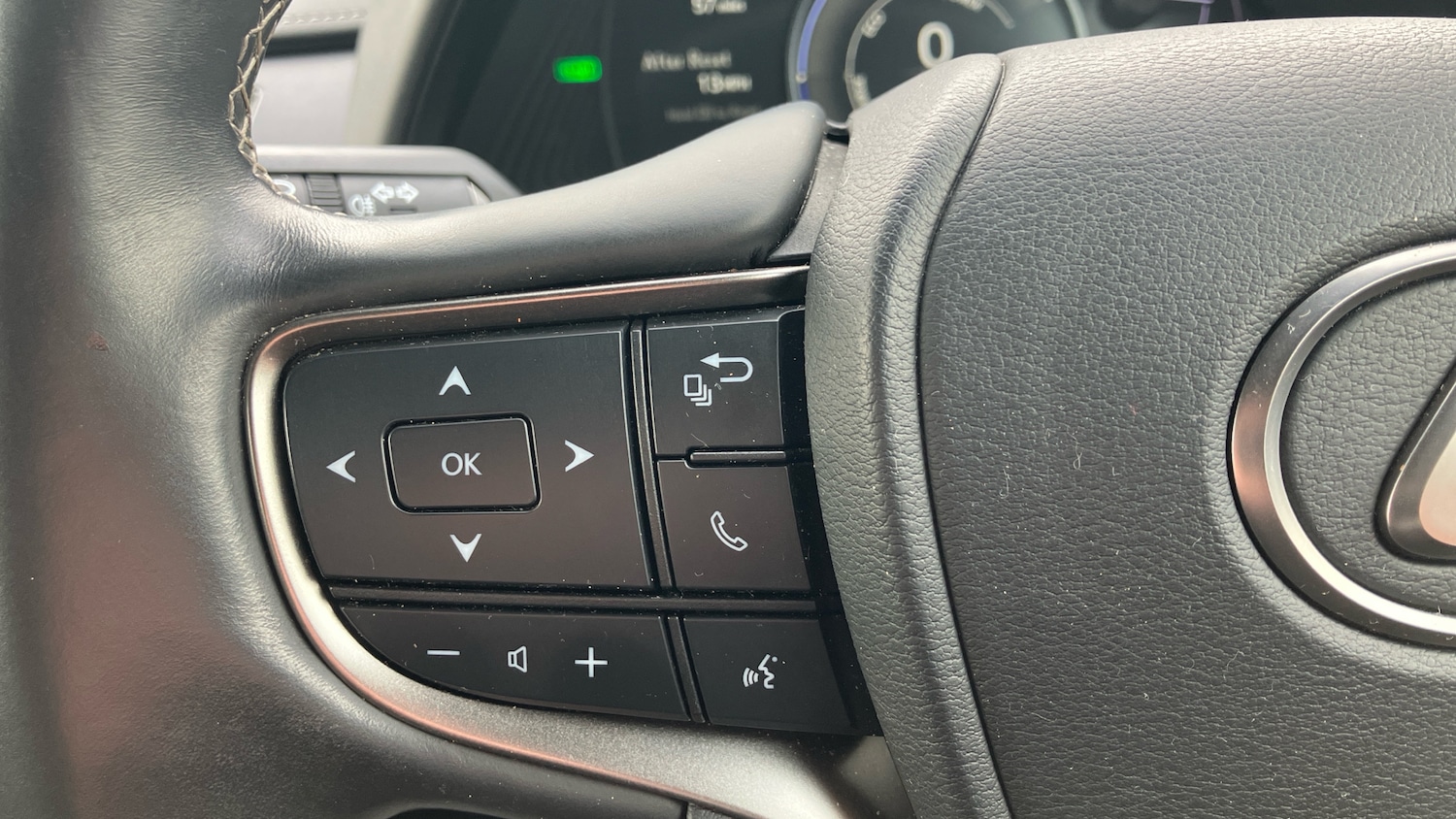 Used Lexus UX 2019 for sale - 77746522: Photo 39