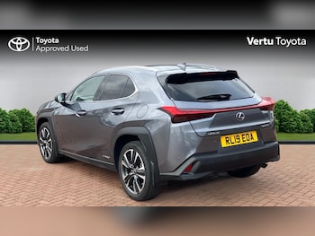 Used Lexus UX 2019 for sale - 77746522: Photo