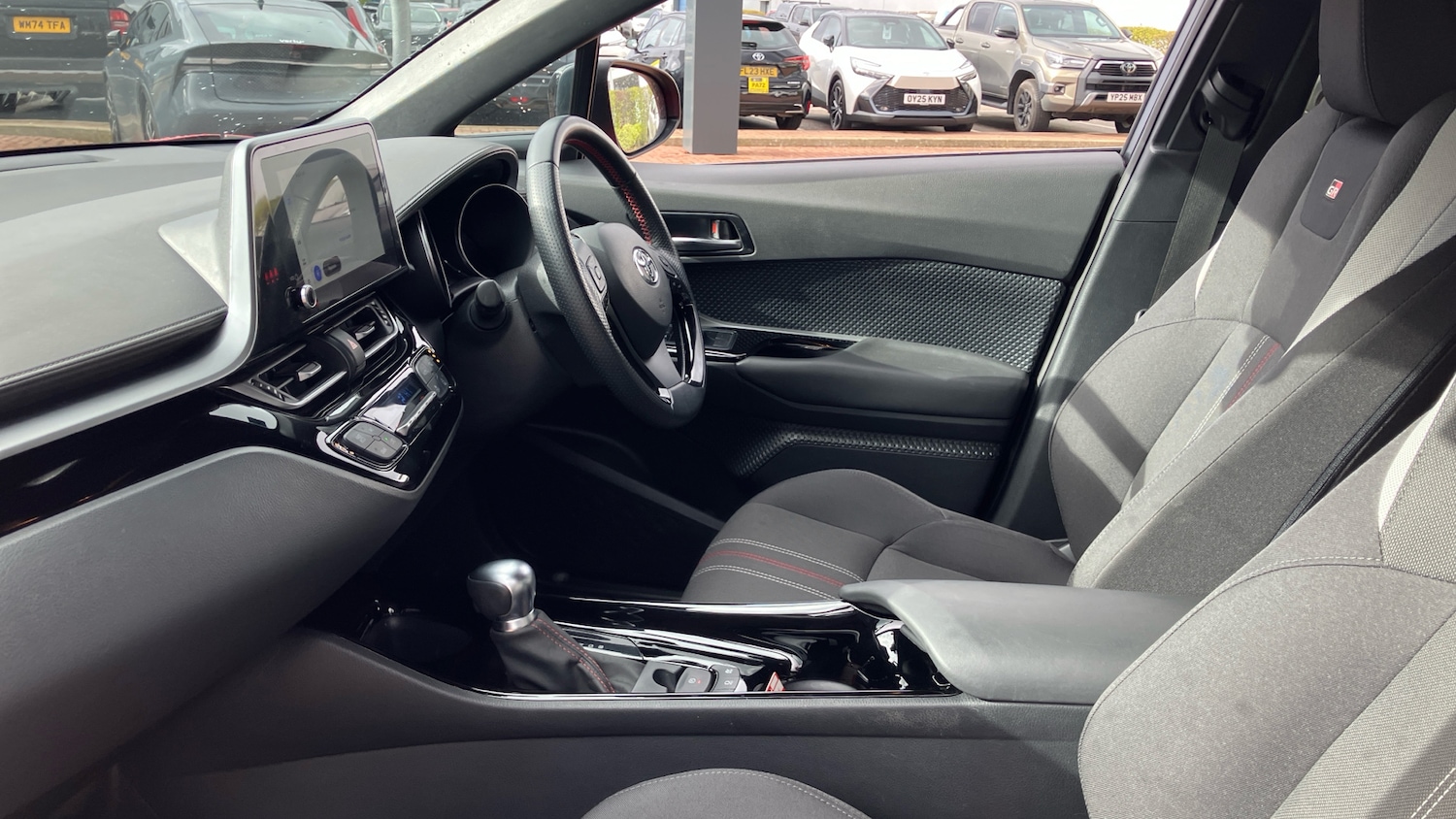 Used Toyota C-HR 2023 for sale - 78067371: Photo 10