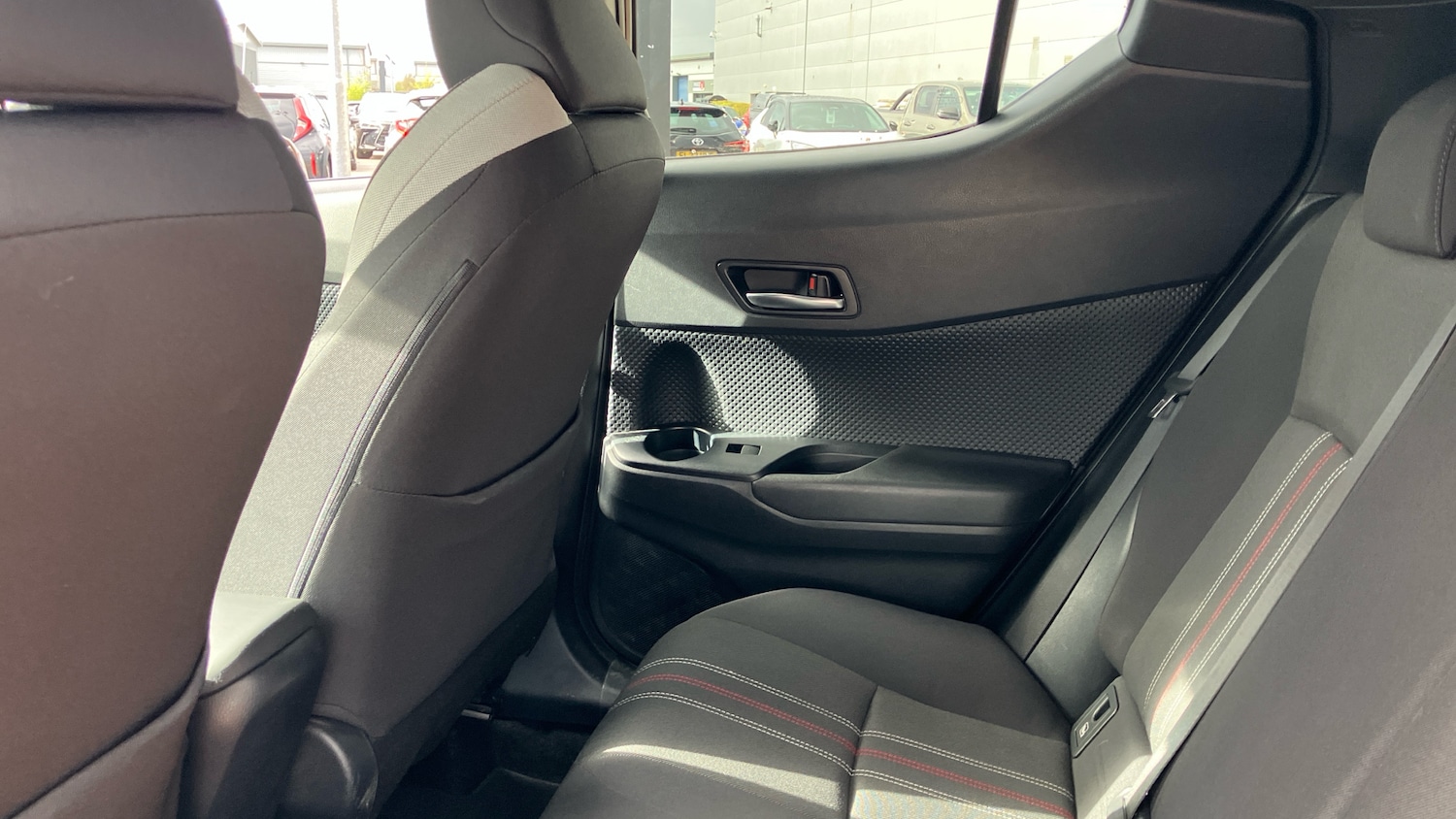 Used Toyota C-HR 2023 for sale - 78067371: Photo 13