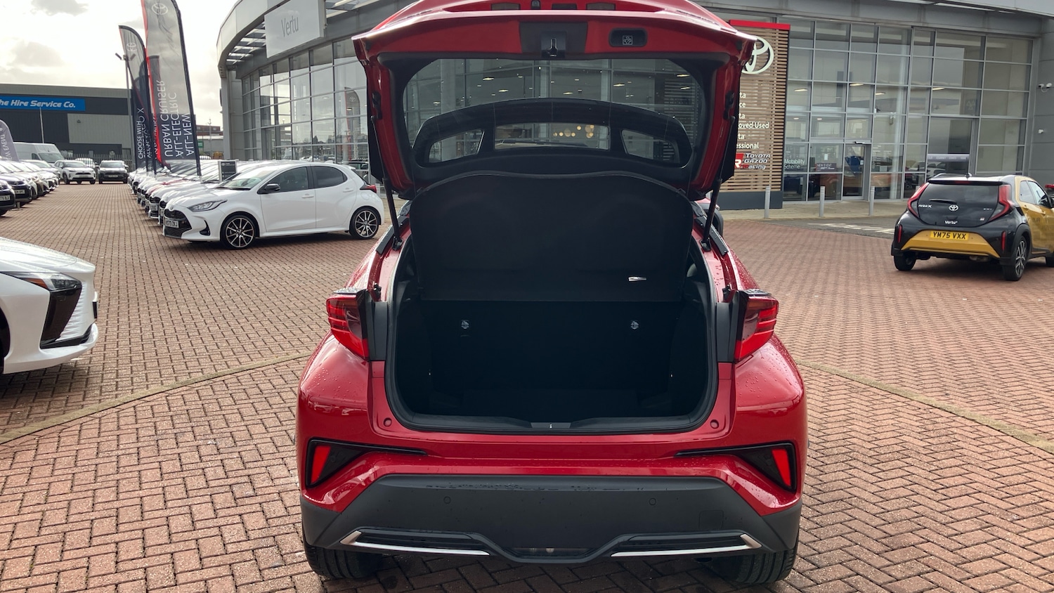 Used Toyota C-HR 2023 for sale - 78067371: Photo 28