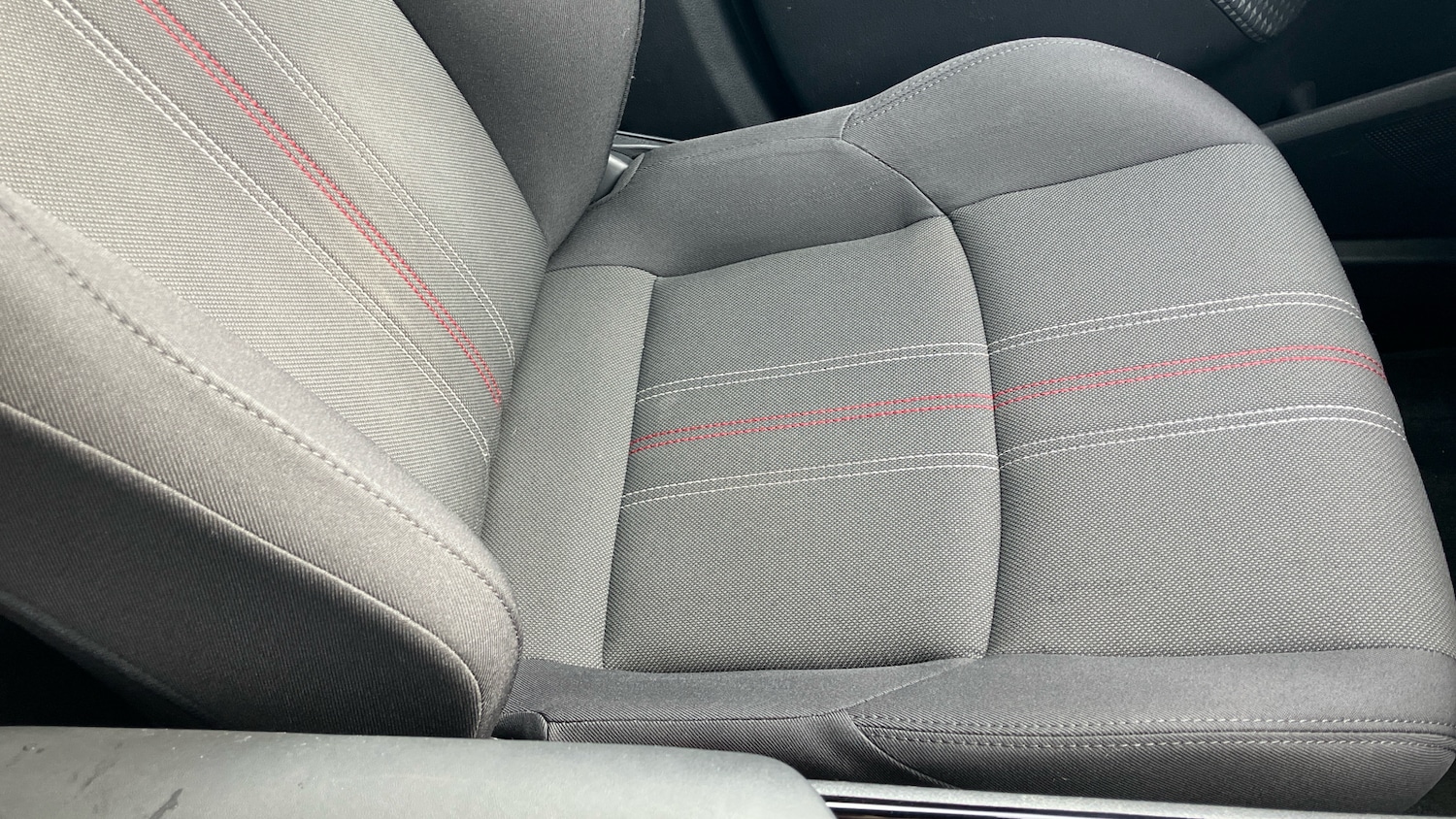 Used Toyota C-HR 2023 for sale - 78067371: Photo 47