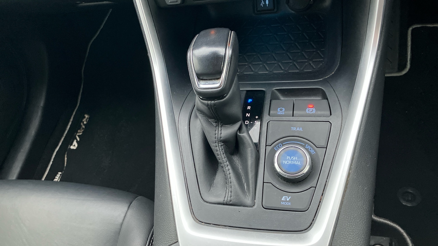 Used Toyota RAV4 2019 for sale - 77732318: Photo 36