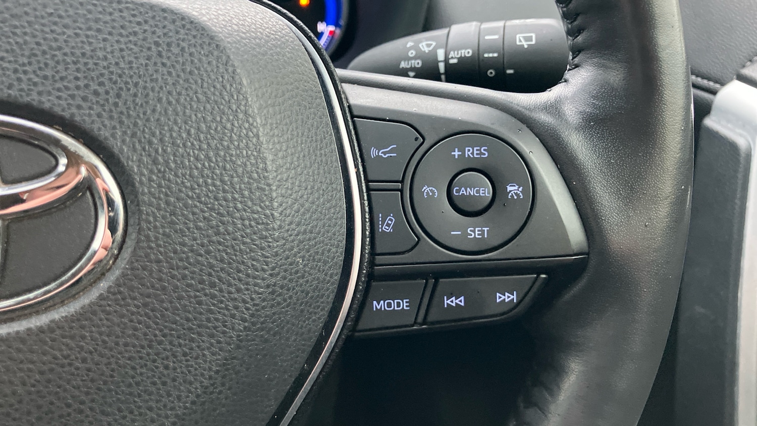 Used Toyota RAV4 2019 for sale - 77732318: Photo 38