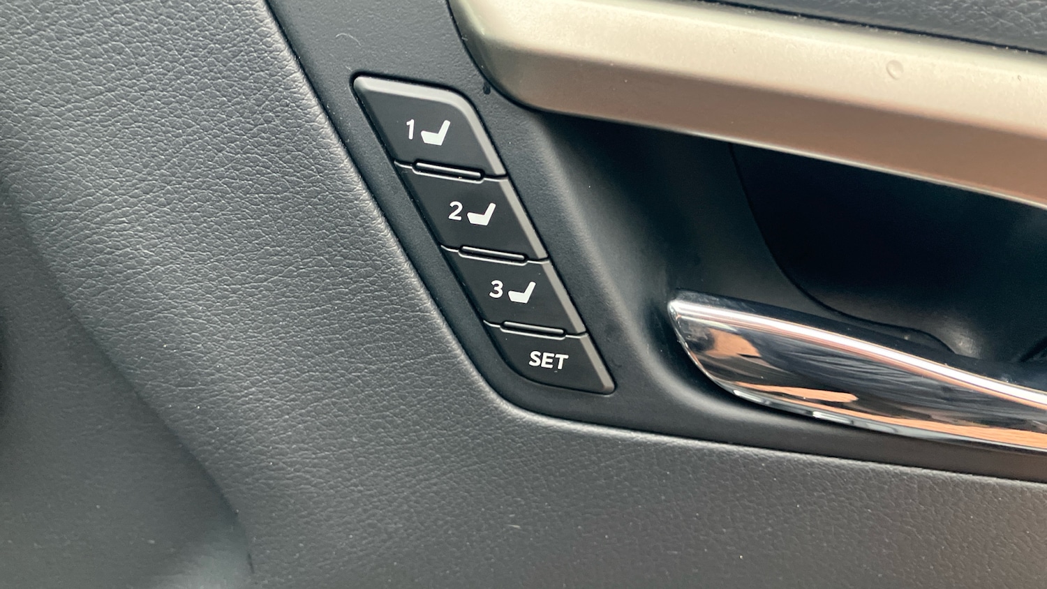 Used Lexus RX 2016 for sale - 76547591: Photo 45