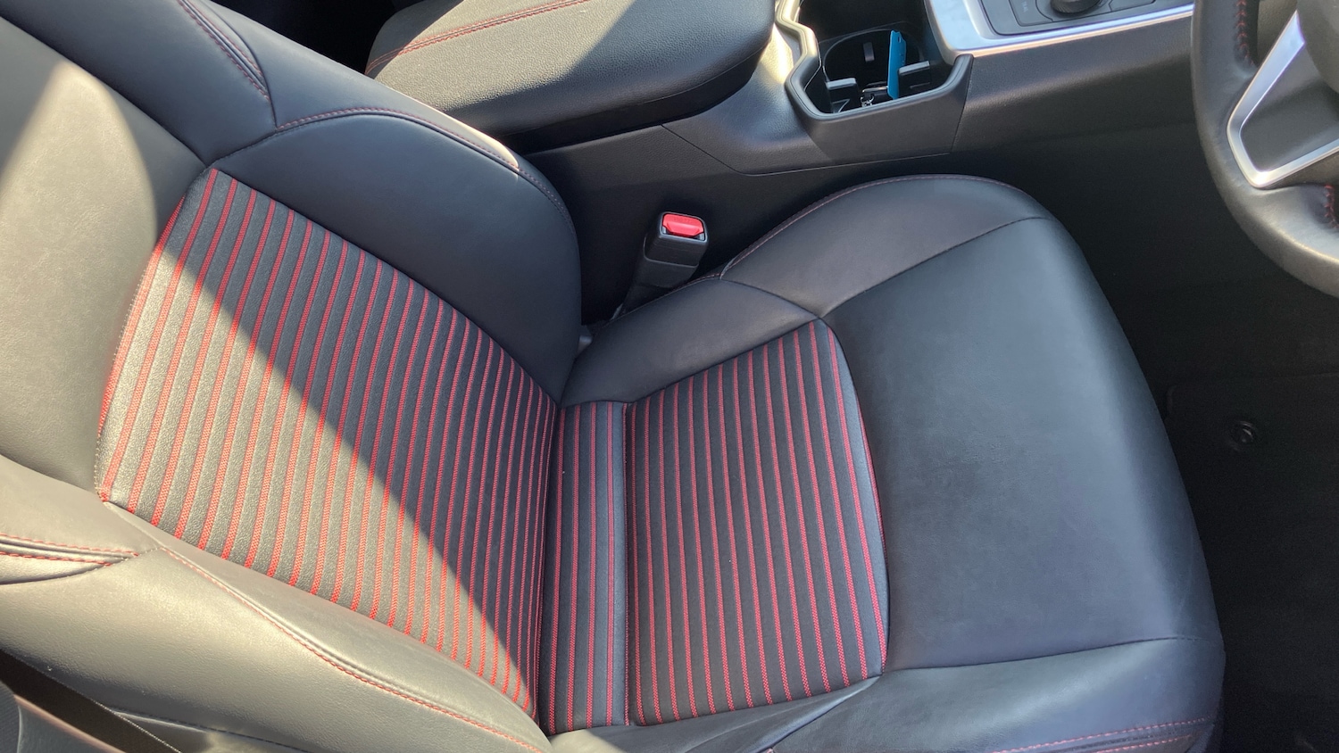 Used Toyota RAV4 2023 for sale - 77830373: Photo 34