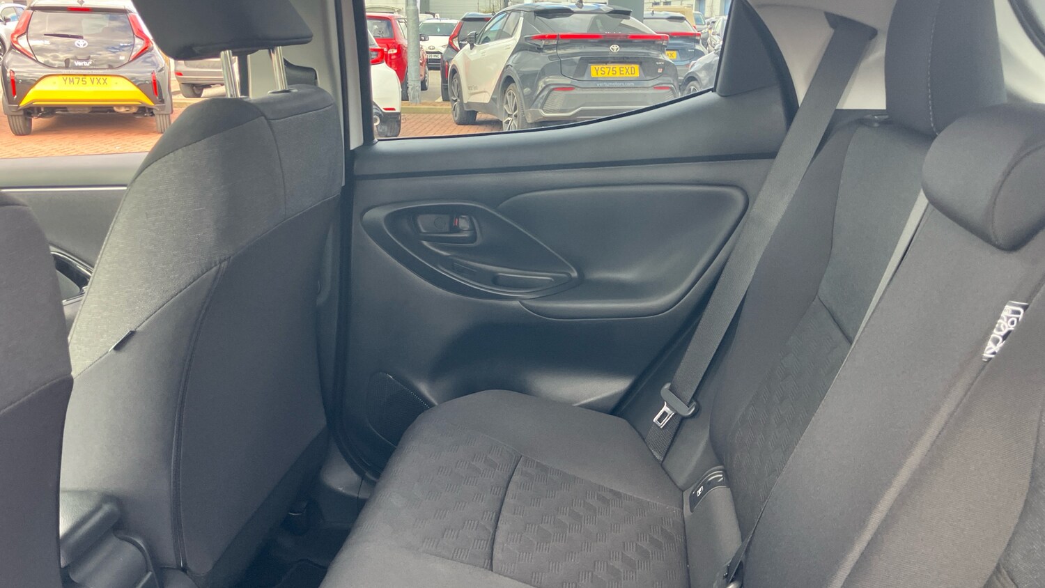 Used Toyota Yaris 2024 for sale - 77830435: Photo 13