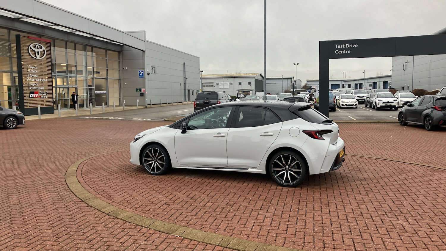 Used Toyota Corolla 2023 for sale - 76980770: Photo 30