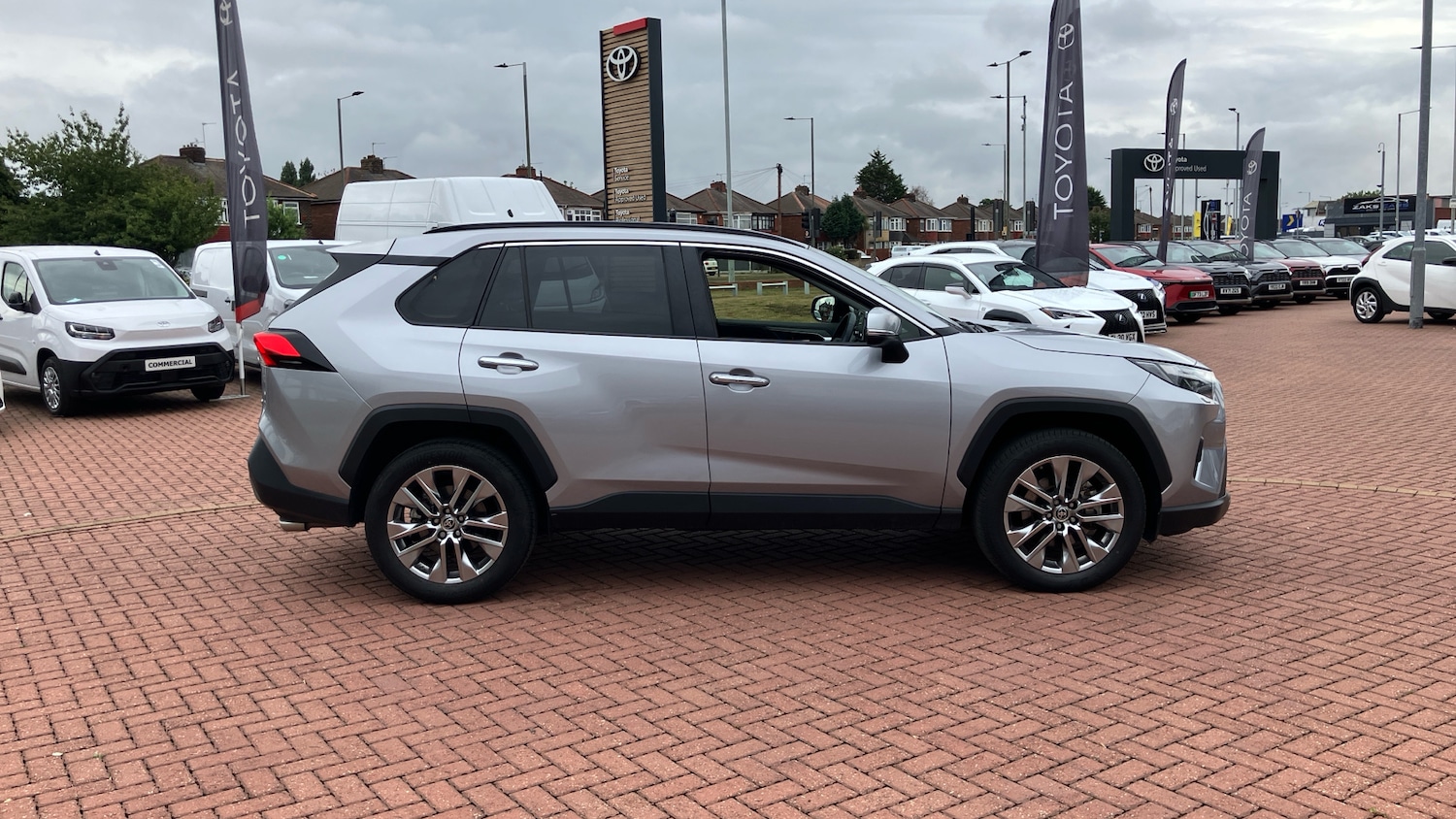 Used Toyota RAV4 2022 for sale - 76720416: Photo 16