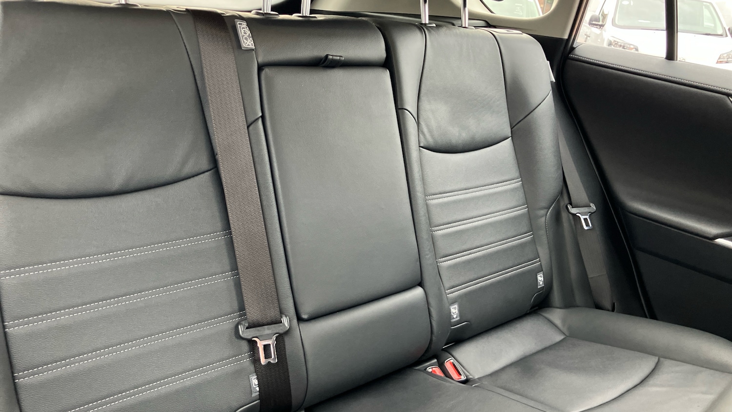 Used Toyota RAV4 2022 for sale - 76720416: Photo 20