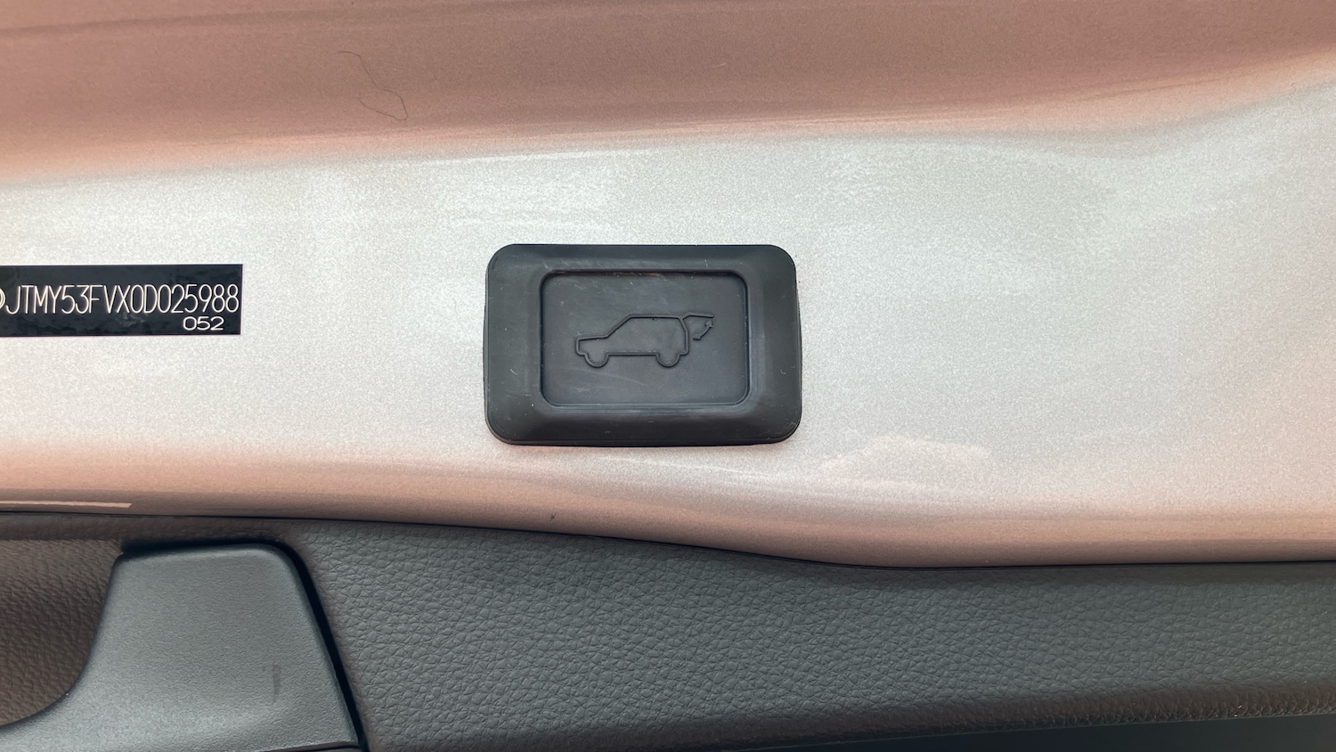 Used Toyota RAV4 2022 for sale - 76720416: Photo 27