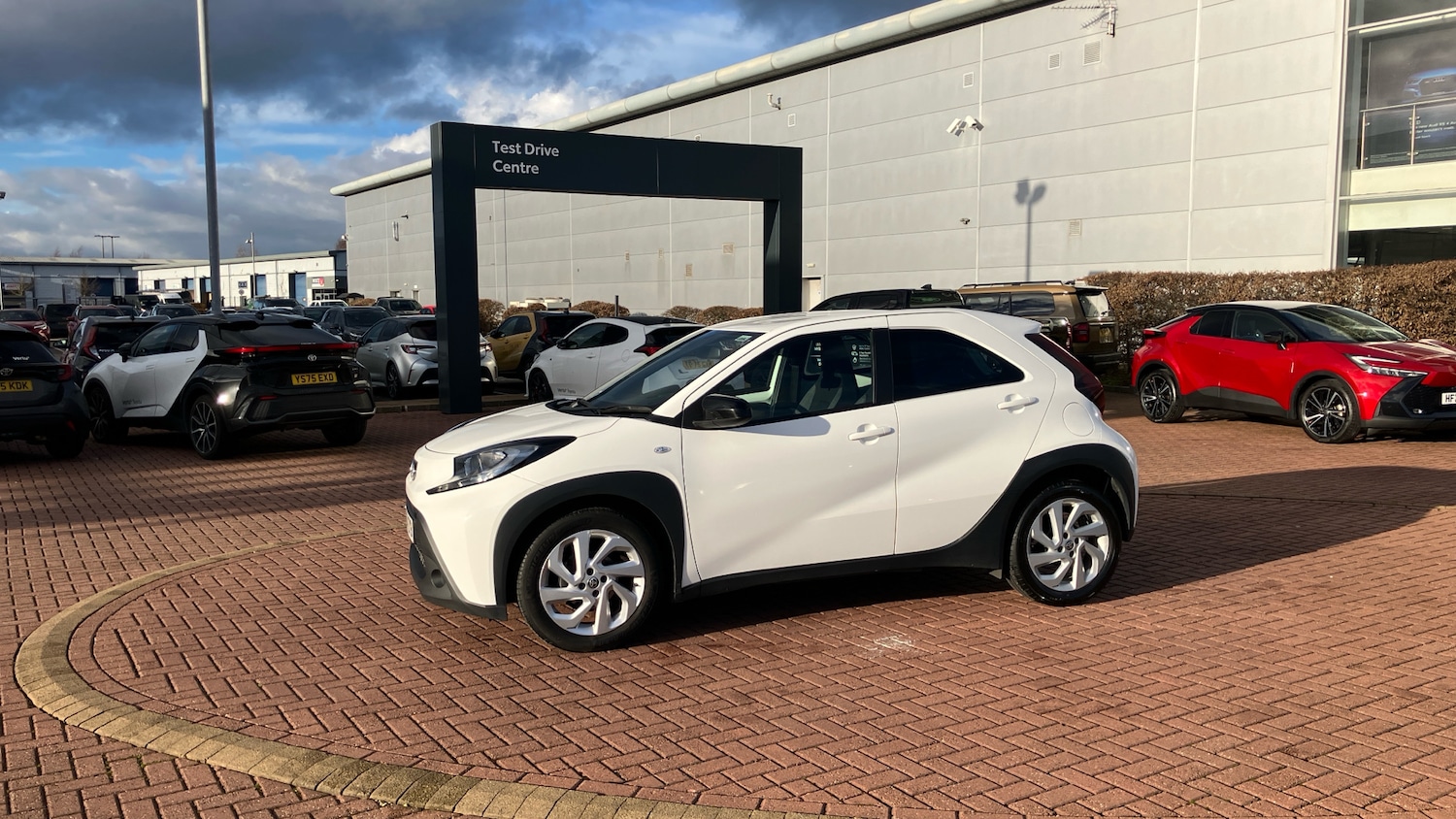 Used Toyota Aygo X 2024 for sale - 77946027: Photo 31