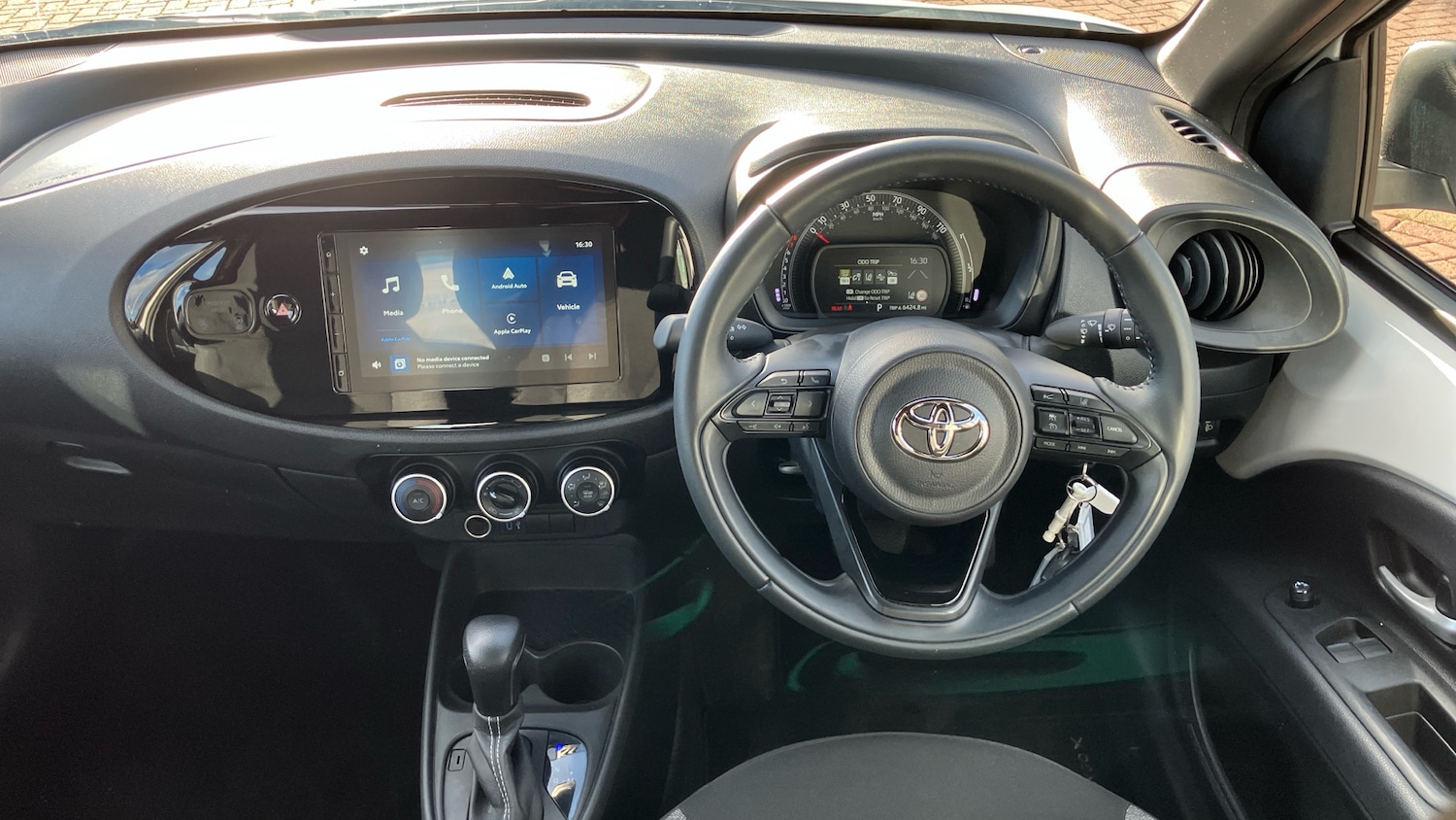 Used Toyota Aygo X 2024 for sale - 77946027: Photo 6